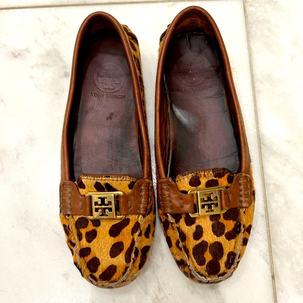 Leopard print hair/hide Tory Burch loafers